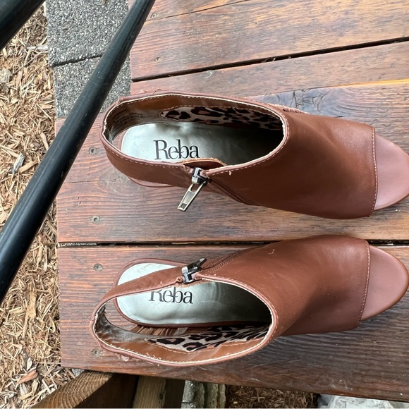 REBA BROWN MADAME PEEP TOE FRINGE LEATHER HEELED BOOTIES SIZE 6.5 - Picture 7 of 16